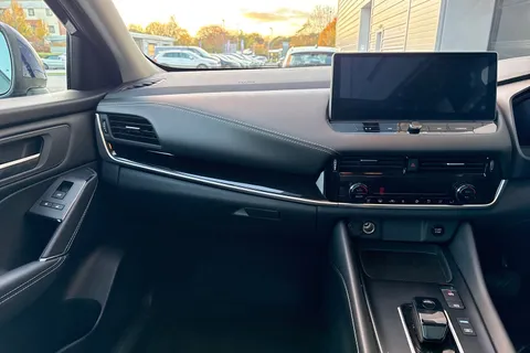 PJ23UYV Nissan Qashqai 1.5 h e-POWER N-Connecta Auto Euro 6 (s/s) 5dr Thumbnail #21