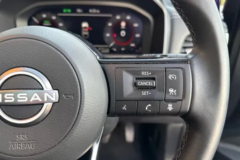 PJ23UYV Nissan Qashqai 1.5 h e-POWER N-Connecta Auto Euro 6 (s/s) 5dr Thumbnail #49