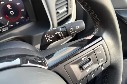 PJ23UYV Nissan Qashqai 1.5 h e-POWER N-Connecta Auto Euro 6 (s/s) 5dr Thumbnail #50