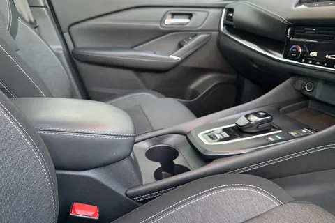 PJ23UYV Nissan Qashqai 1.5 h e-POWER N-Connecta Auto Euro 6 (s/s) 5dr Thumbnail #54