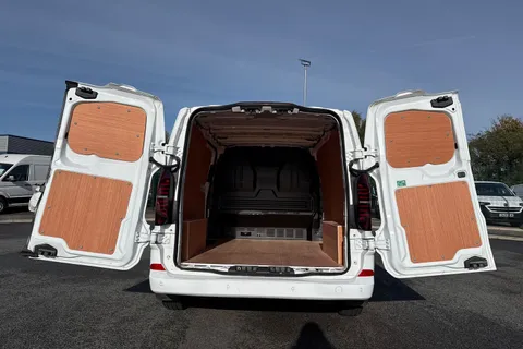 DG25EYP Volkswagen Transporter 2.0 TDI 110 Commerce Plus Van Thumbnail #8