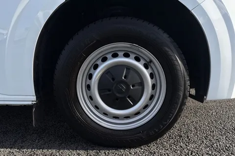 DG25EYP Volkswagen Transporter 2.0 TDI 110 Commerce Plus Van Thumbnail #11