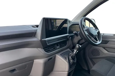 DG25EYP Volkswagen Transporter 2.0 TDI 110 Commerce Plus Van Thumbnail #16