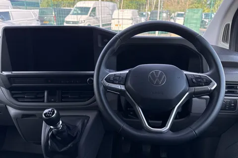 DG25EYP Volkswagen Transporter 2.0 TDI 110 Commerce Plus Van Thumbnail #19