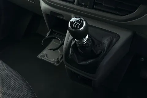 DG25EYP Volkswagen Transporter 2.0 TDI 110 Commerce Plus Van Thumbnail #24