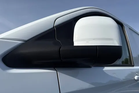 DG25EYP Volkswagen Transporter 2.0 TDI 110 Commerce Plus Van Thumbnail #28