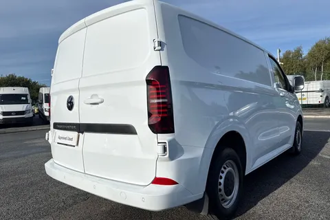 DG25EYP Volkswagen Transporter 2.0 TDI 110 Commerce Plus Van Thumbnail #31