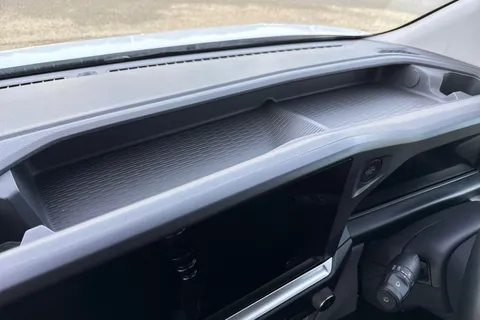 DG25EYP Volkswagen Transporter 2.0 TDI 110 Commerce Plus Van Thumbnail #37