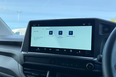 DG25EYP Volkswagen Transporter 2.0 TDI 110 Commerce Plus Van Thumbnail #54