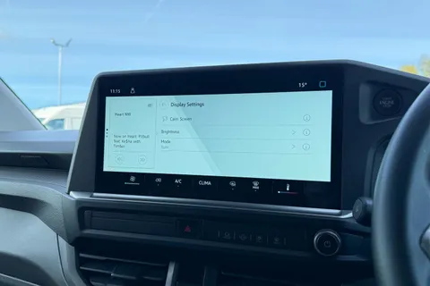 DG25EYP Volkswagen Transporter 2.0 TDI 110 Commerce Plus Van Thumbnail #58