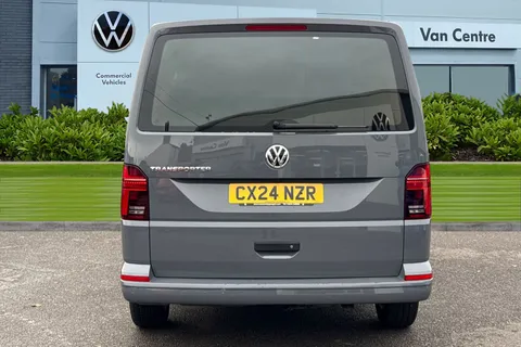 CX24NZR Volkswagen Transporter 2.0 TDI 110 Highline Van Thumbnail #5