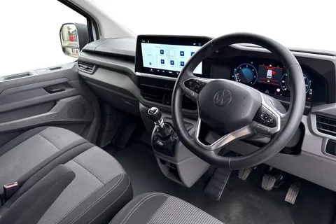 CX25LYK Volkswagen Transporter 2.0 TDI 110 Commerce Plus Van Thumbnail #9