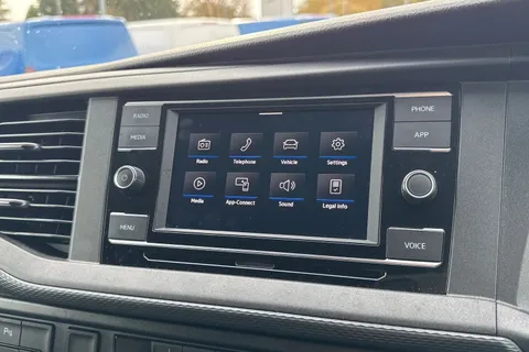 CX24NZR Volkswagen Transporter 2.0 TDI 110 Highline Van Thumbnail #12