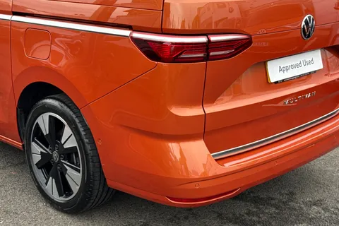 DG25ACU Volkswagen Multivan LWB 2.0 TDI 150PS Style DSG 7 Seats/Panoramic Sunroof Thumbnail #7