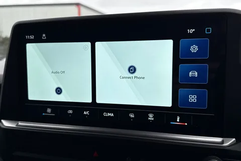 CX25LYK Volkswagen Transporter 2.0 TDI 110 Commerce Plus Van Thumbnail #13