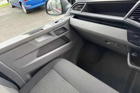 CX24NZR Volkswagen Transporter 2.0 TDI 110 Highline Van Thumbnail #15