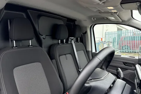CX25LXY Volkswagen Transporter 2.0 TDI 110 Commerce Plus Van Thumbnail #22