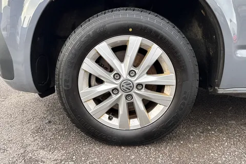 CX24NZR Volkswagen Transporter 2.0 TDI 110 Highline Van Thumbnail #24