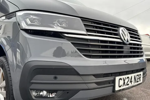 CX24NZR Volkswagen Transporter 2.0 TDI 110 Highline Van Thumbnail #25