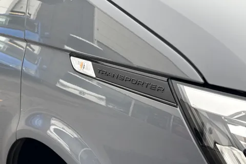CX24NZR Volkswagen Transporter 2.0 TDI 110 Highline Van Thumbnail #26