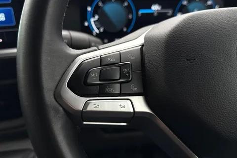 CX25LYK Volkswagen Transporter 2.0 TDI 110 Commerce Plus Van Thumbnail #37