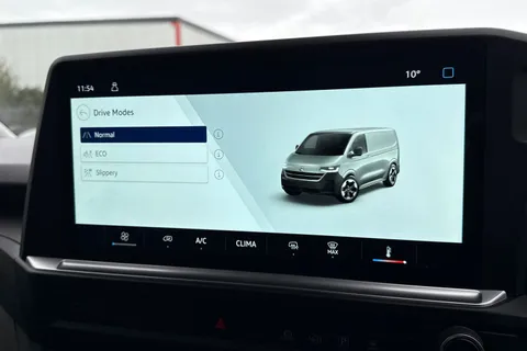 CX25LYK Volkswagen Transporter 2.0 TDI 110 Commerce Plus Van Thumbnail #50