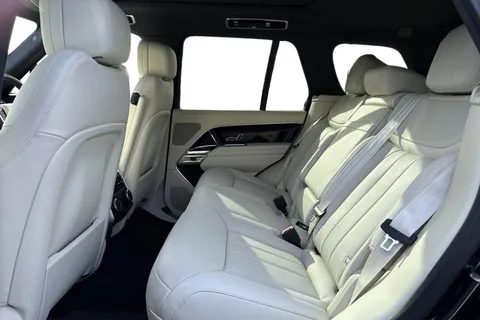 Land Rover Range Rover 3.0 P460e 38.2kWh Edition Auto 4WD Euro 6 (s/s) 5dr Thumbnail #5