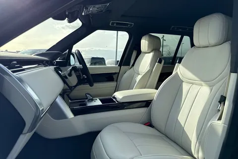 Land Rover Range Rover 3.0 P460e 38.2kWh Edition Auto 4WD Euro 6 (s/s) 5dr Thumbnail #12
