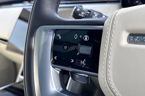 Land Rover Range Rover 3.0 P460e 38.2kWh Edition Auto 4WD Euro 6 (s/s) 5dr Thumbnail #18