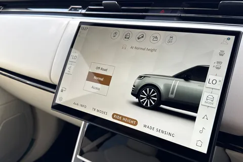 Land Rover Range Rover 3.0 P460e 38.2kWh Edition Auto 4WD Euro 6 (s/s) 5dr Thumbnail #45