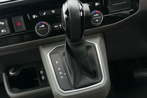 23 of 64 for VOLKSWAGEN CALIFORNIA OCEAN TDI S-A