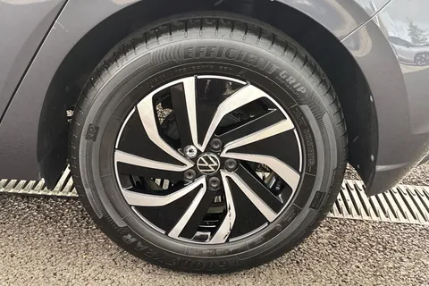 MK24LZX Volkswagen Polo 1.0 Life 5dr **PARKING SENSORS** Thumbnail #11