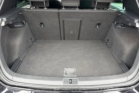 S17MXN Volkswagen Golf 2.0 TSI 310 R 5dr 4MOTION DSG | R Performance Pack | Heated Seats Thumbnail #8