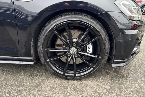 S17MXN Volkswagen Golf 2.0 TSI 310 R 5dr 4MOTION DSG | R Performance Pack | Heated Seats Thumbnail #14