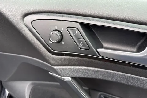 S17MXN Volkswagen Golf 2.0 TSI 310 R 5dr 4MOTION DSG | R Performance Pack | Heated Seats Thumbnail #22