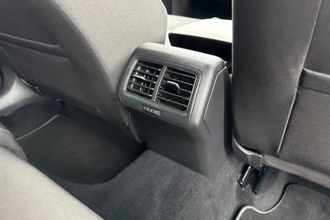 S17MXN Volkswagen Golf 2.0 TSI 310 R 5dr 4MOTION DSG | R Performance Pack | Heated Seats Thumbnail #29