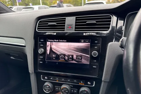 S17MXN Volkswagen Golf 2.0 TSI 310 R 5dr 4MOTION DSG | R Performance Pack | Heated Seats Thumbnail #46