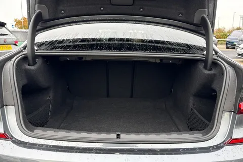 MD21XDN BMW 3 Series 3.0 M340d MHT Auto xDrive Euro 6 (s/s) 4dr Thumbnail #8