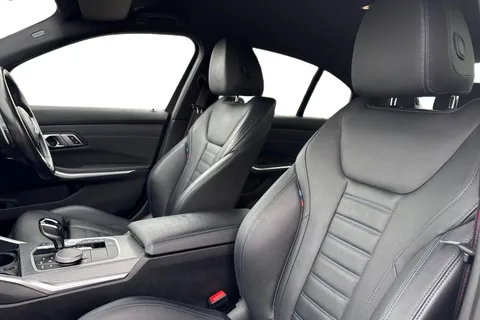 MD21XDN BMW 3 Series 3.0 M340d MHT Auto xDrive Euro 6 (s/s) 4dr Thumbnail #17