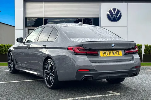 PO71WYZ BMW 5 Series 2.0 520d MHT M Sport Steptronic Euro 6 (s/s) 4dr Thumbnail #3