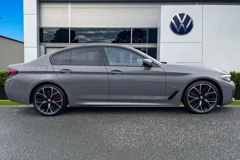 PO71WYZ BMW 5 Series 2.0 520d MHT M Sport Steptronic Euro 6 (s/s) 4dr Thumbnail #4