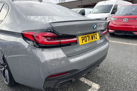 PO71WYZ BMW 5 Series 2.0 520d MHT M Sport Steptronic Euro 6 (s/s) 4dr Thumbnail #8