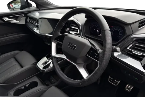 8 of 67 for Audi Q4 e-tron Q4 Sportback S line 45 e-tron 210,00 kW