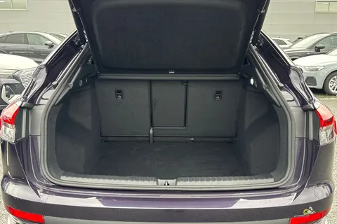 10 of 67 for Audi Q4 e-tron Q4 Sportback S line 45 e-tron 210,00 kW