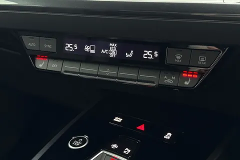 19 of 67 for Audi Q4 e-tron Q4 Sportback S line 45 e-tron 210,00 kW