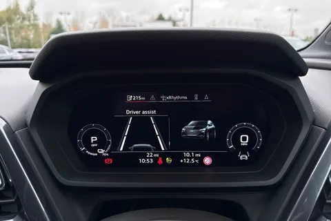 25 of 67 for Audi Q4 e-tron Q4 Sportback S line 45 e-tron 210,00 kW