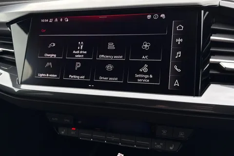 33 of 67 for Audi Q4 e-tron Q4 Sportback S line 45 e-tron 210,00 kW