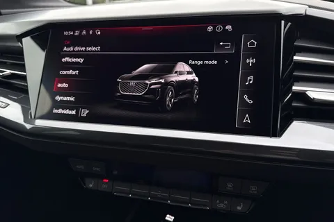 35 of 67 for Audi Q4 e-tron Q4 Sportback S line 45 e-tron 210,00 kW