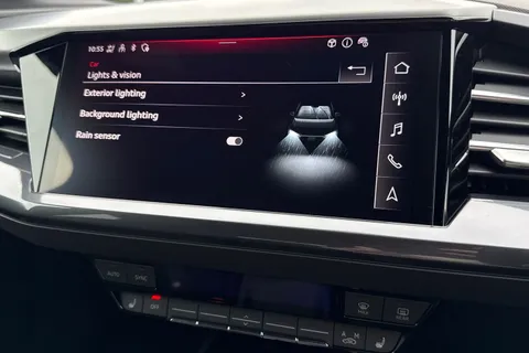 38 of 67 for Audi Q4 e-tron Q4 Sportback S line 45 e-tron 210,00 kW