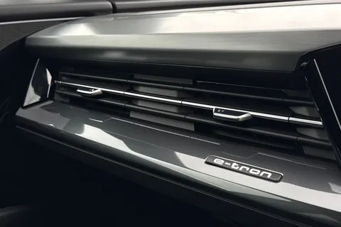 53 of 67 for Audi Q4 e-tron Q4 Sportback S line 45 e-tron 210,00 kW